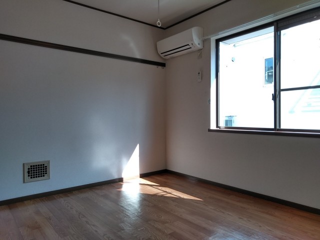 (居間)