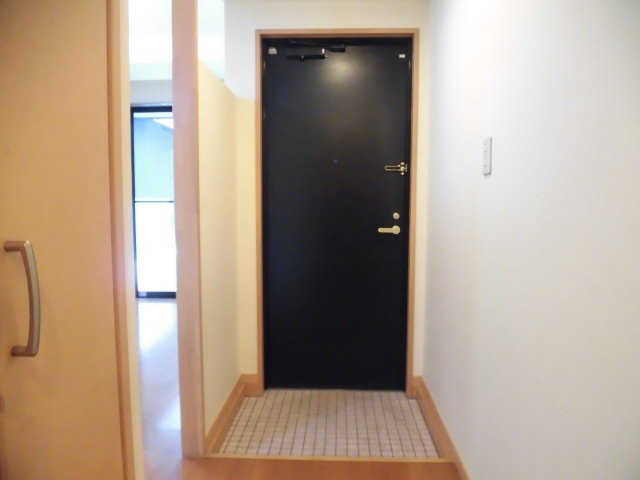 (玄関)