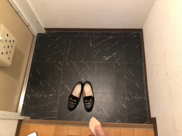 (玄関)
