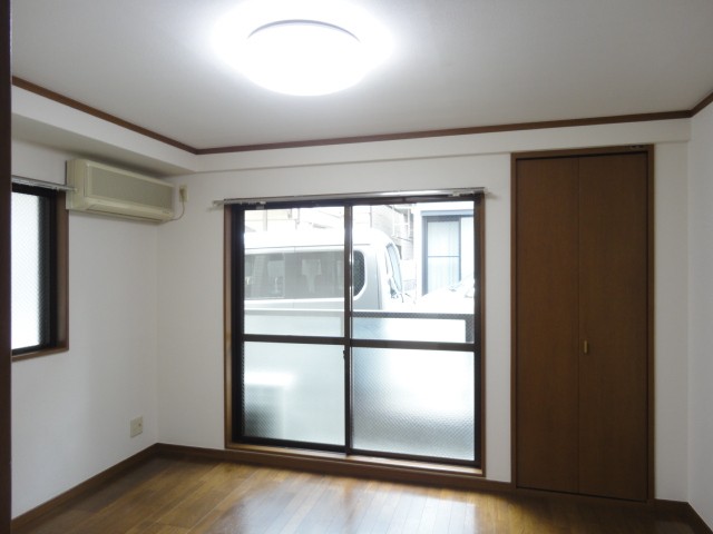 (居間)