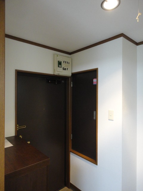(玄関)