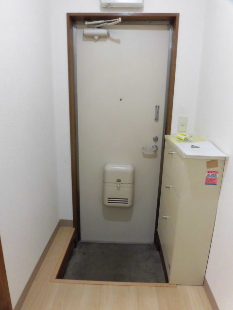(玄関)