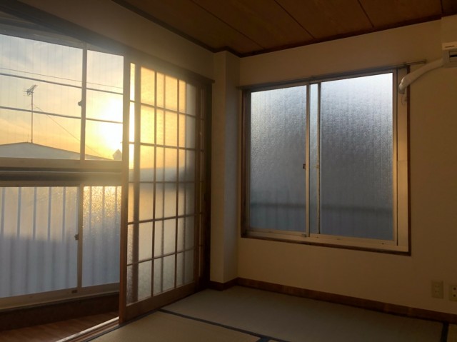 (居間)