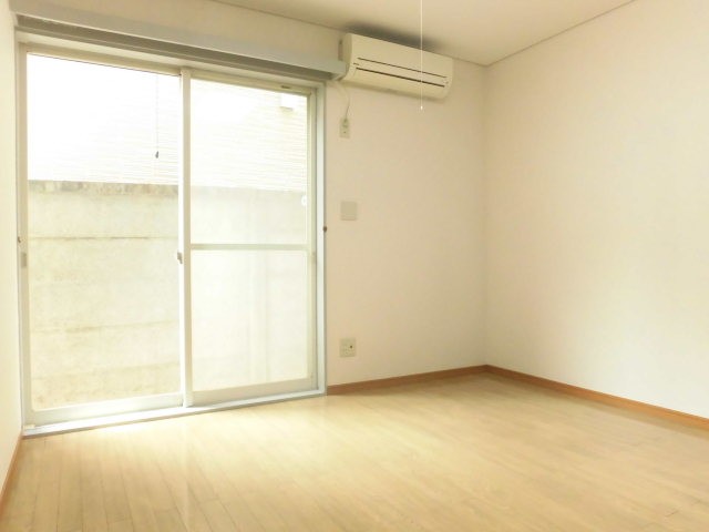 (居間)