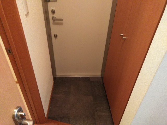 (玄関)