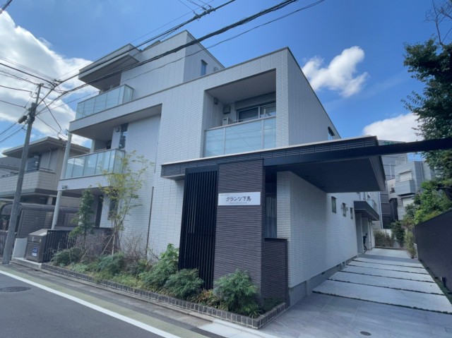世田谷区下馬6丁目 【賃貸居住】マンション
