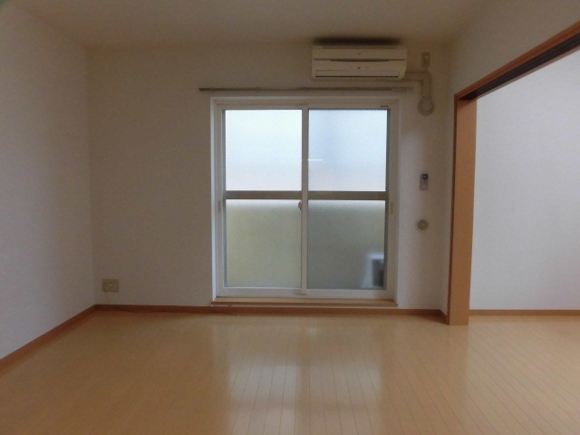(居間)