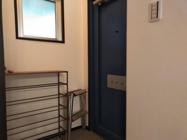 (玄関)