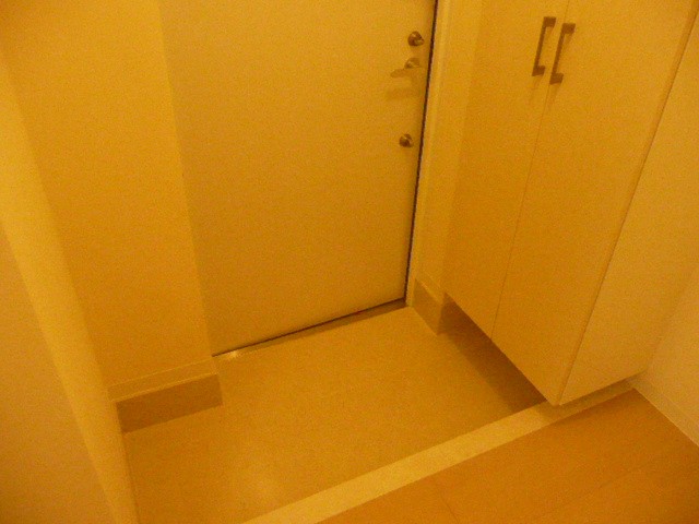 (玄関)