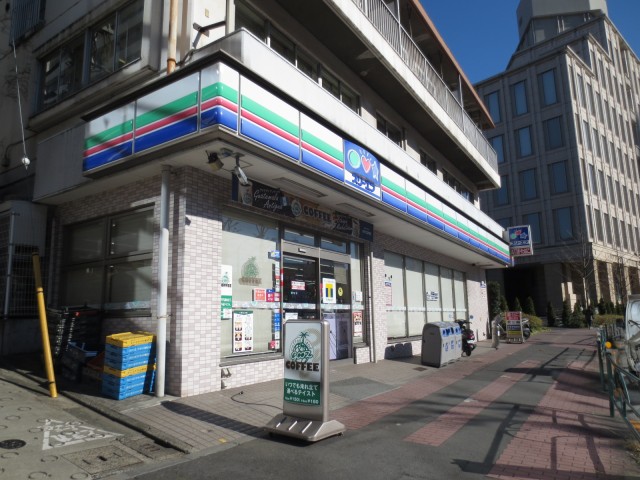 コンビニ(周辺)