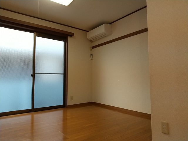 (居間)