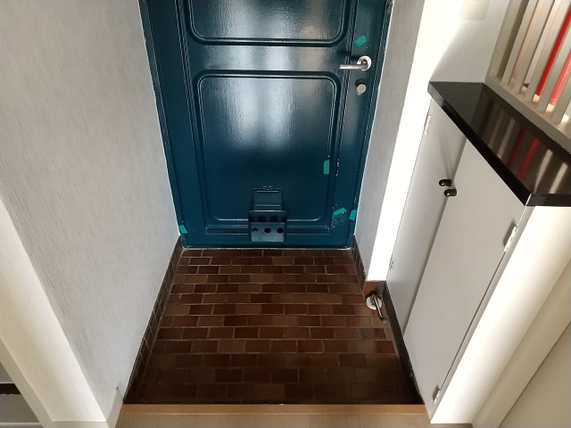 (玄関)