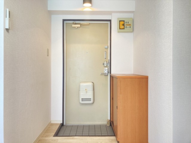 (玄関)