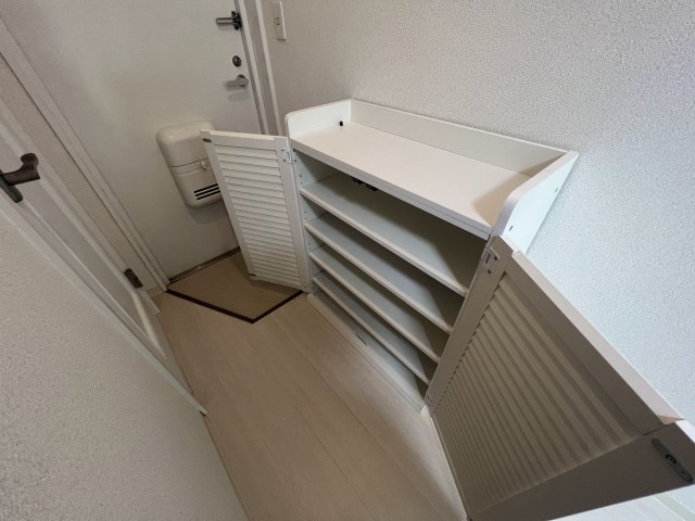 (玄関)