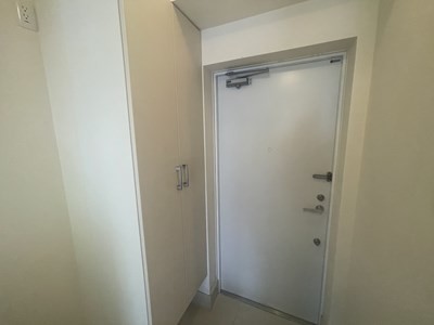 (玄関)