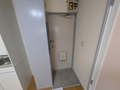 (玄関)