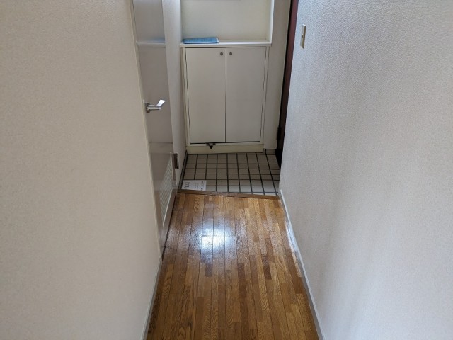 (玄関)
