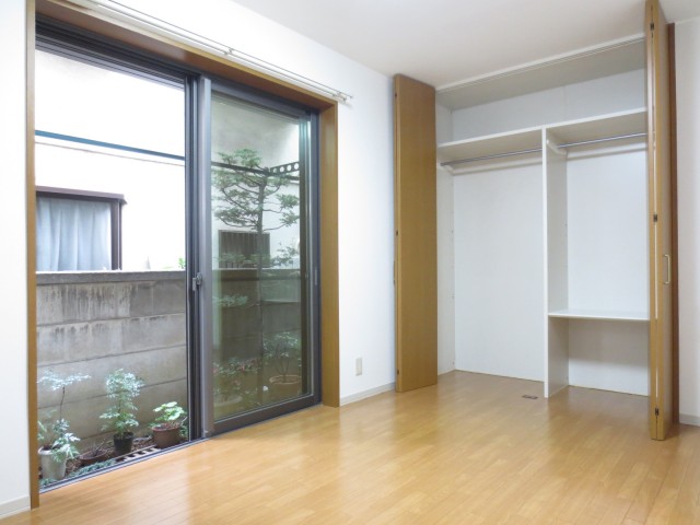 (居間)