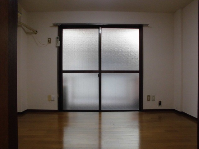 (居間)
