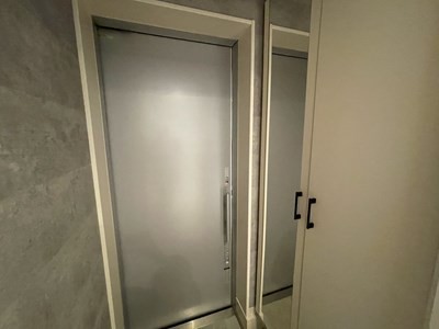 (玄関)