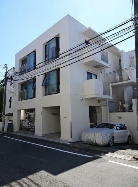 世田谷区下馬2丁目 【賃貸居住】マンション