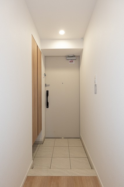 ※写真は同タイプ住戸です。(玄関)