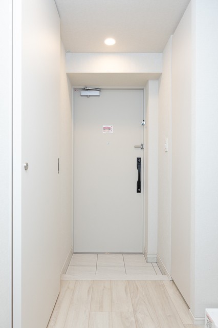 ※写真は同タイプ住戸です。(玄関)