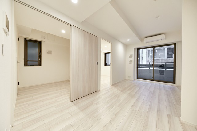 ※写真は同タイプ住戸です。(居間)