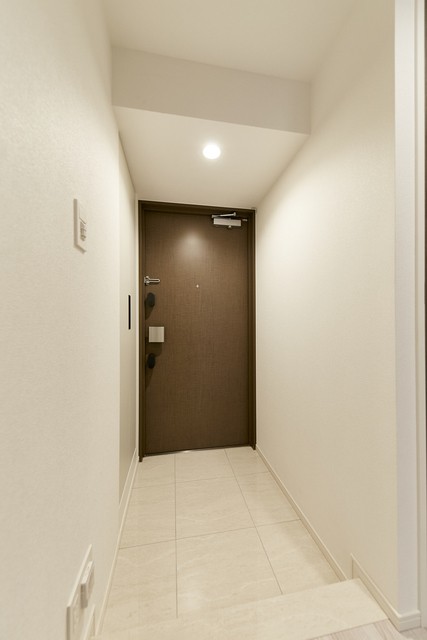 ※写真は同タイプ住戸です。(玄関)