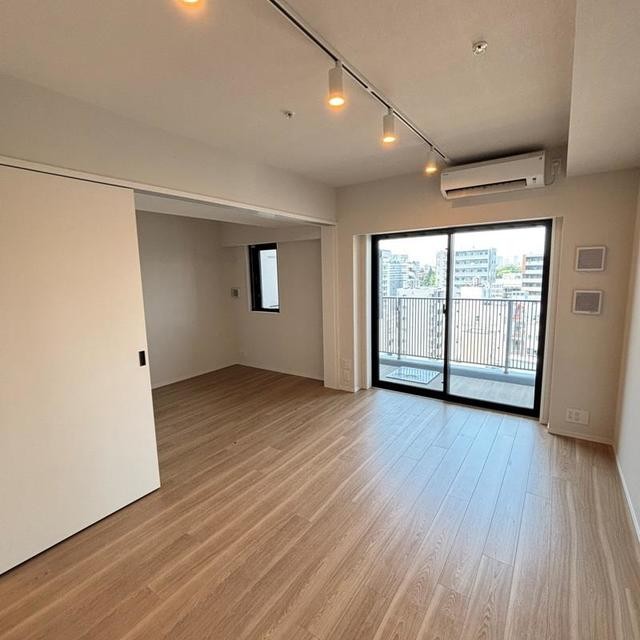 ※写真は同タイプ住戸です。(居間)