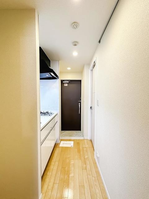 ※写真は同タイプ住戸です。(玄関)