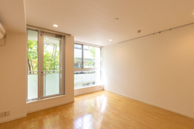 ※写真は同タイプ住戸です。(居間)