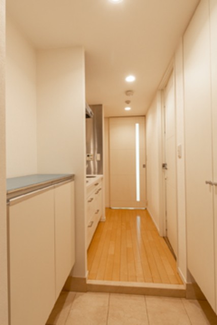 ※写真は同タイプ住戸です。(玄関)