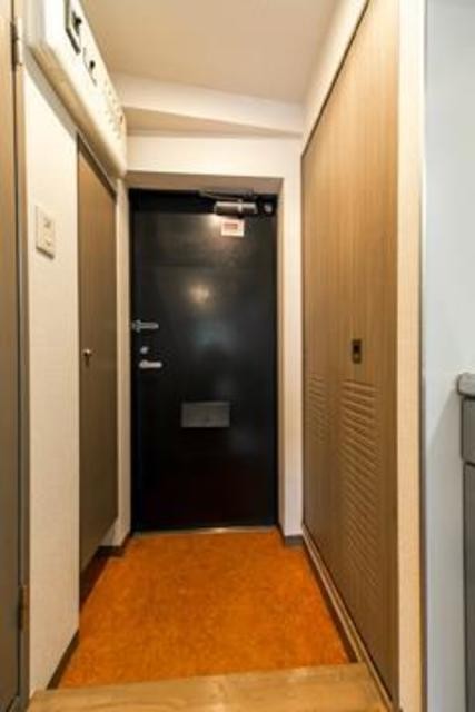 ※写真は同タイプ住戸です。(玄関)