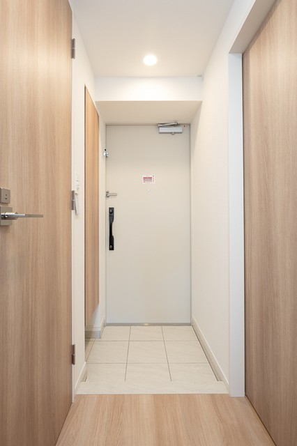 ※写真は同タイプ住戸です。(玄関)
