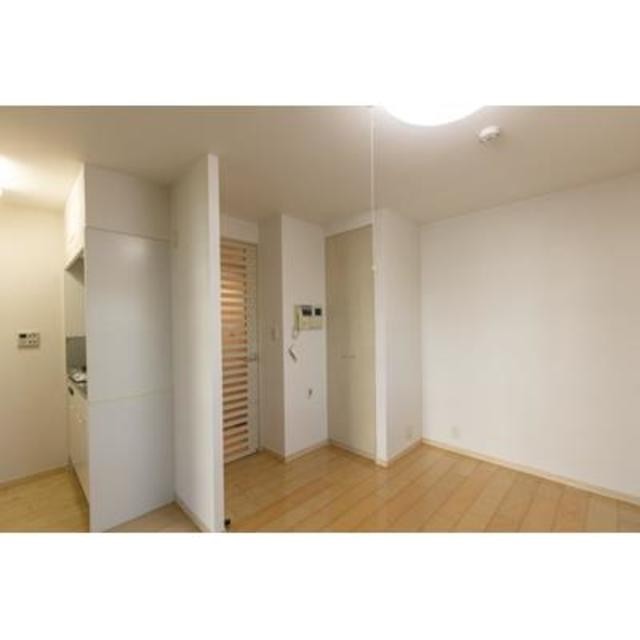 ※写真は同タイプ住戸です。(居間)