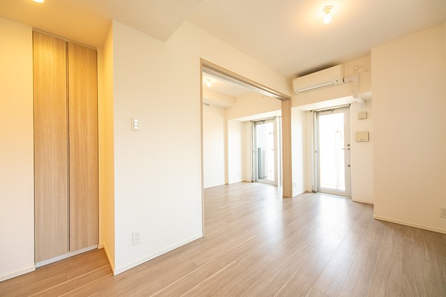 ※写真は同タイプ住戸です。(居間)