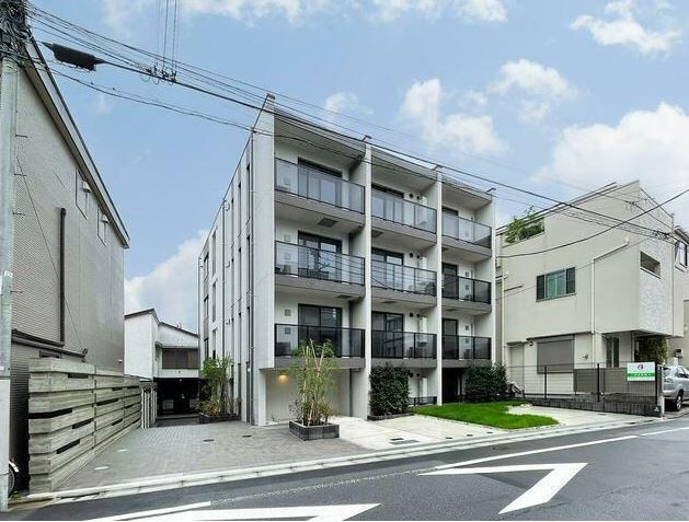 目黒区中目黒5丁目 【賃貸居住】マンション