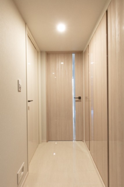 ※写真は同タイプ住戸です。(玄関)