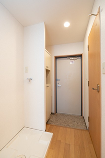 ※写真は同タイプ住戸です。(玄関)