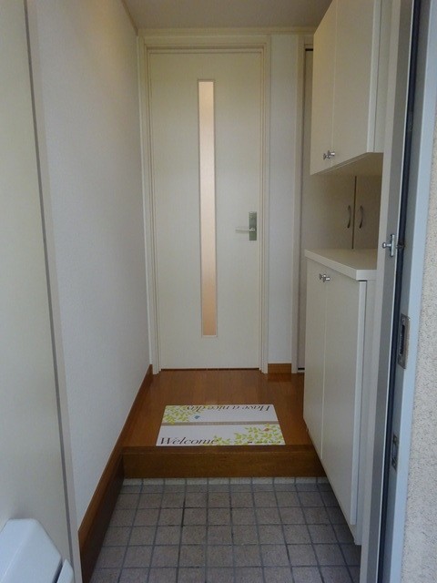 (玄関)