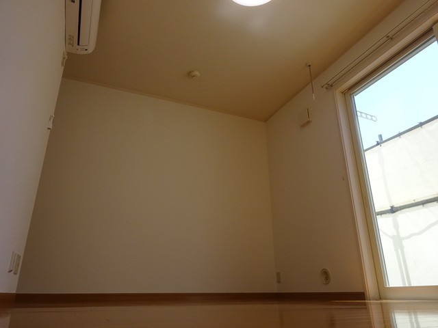 (居間)