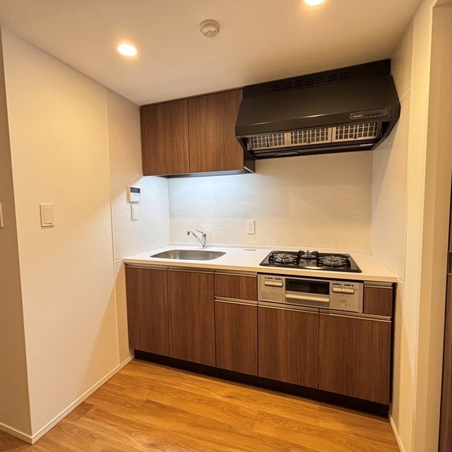 ※写真は同タイプ住戸です。(キッチン)