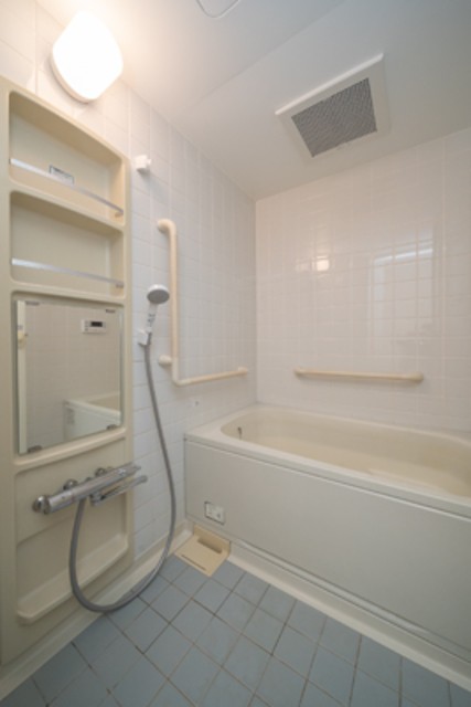 ※写真は同タイプ住戸です。(風呂)
