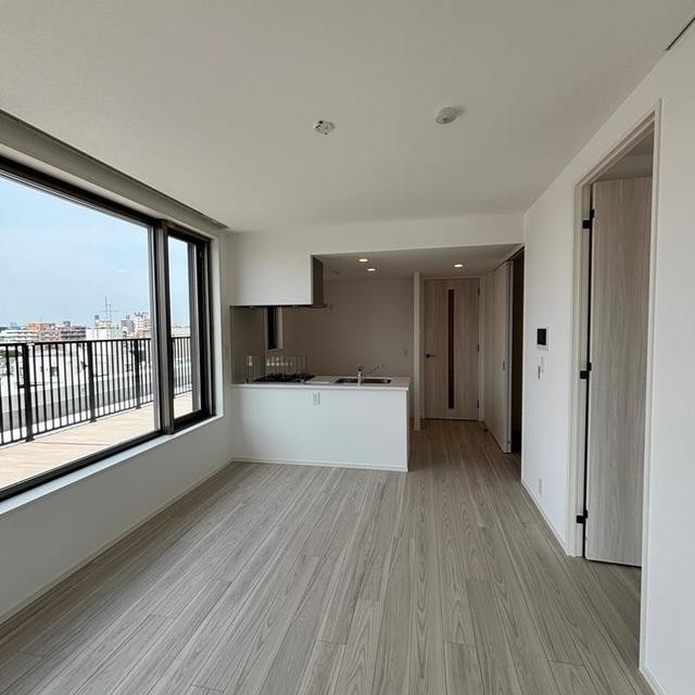 ※写真は同タイプ住戸です。(居間)