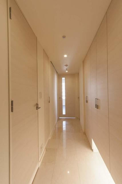※写真は同タイプ住戸です。(玄関)