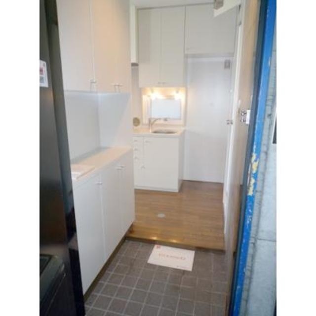※写真は同タイプ住戸です。(玄関)