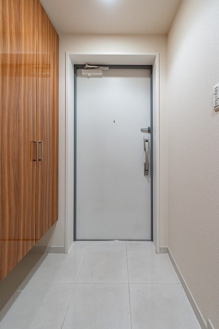 ※写真は同タイプ住戸です。(玄関)