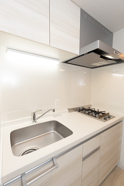 ※写真は同タイプ住戸です。(キッチン)