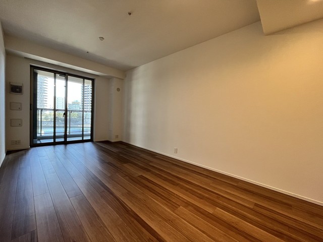 ※写真は同タイプ住戸です。(居間)